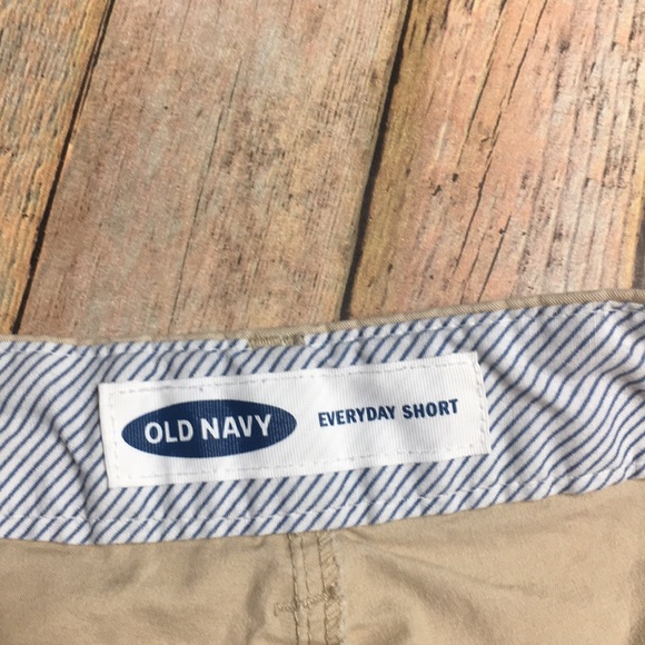 Size 0 Old Navy Everyday Shorts - Picture 3 of 4